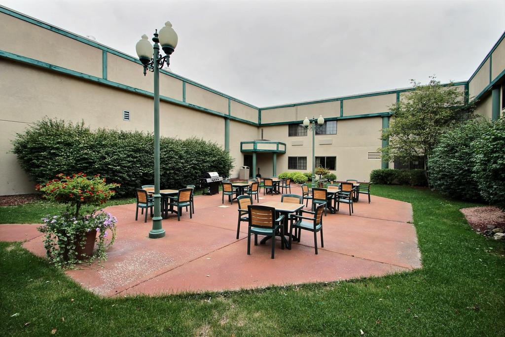 Hotel Baymont By Wyndham Madison West/Middleton Wi West Exterior foto
